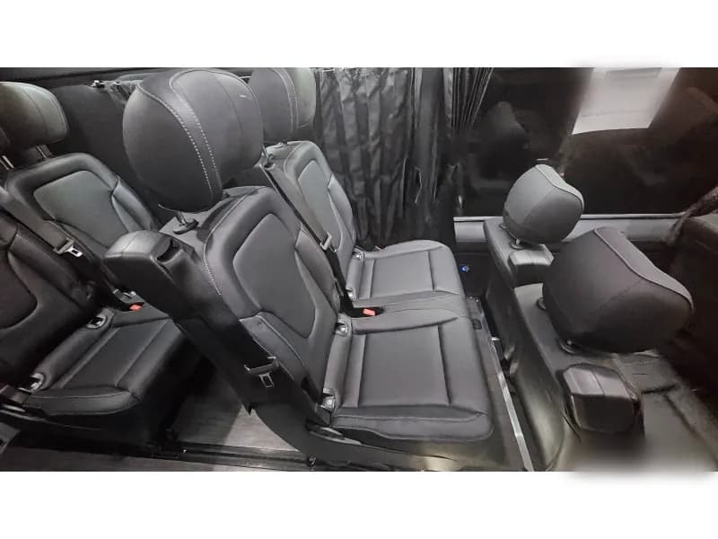 2022 Mercedes-Benz Sprinter Cutaway - Image 11