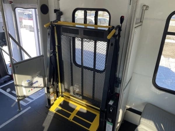 2016 Ford Startrans Shuttle Bus - Image 3