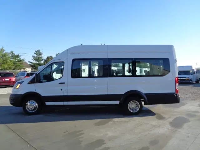 2025 Ford 350 DRW Passenger Van - Image 6