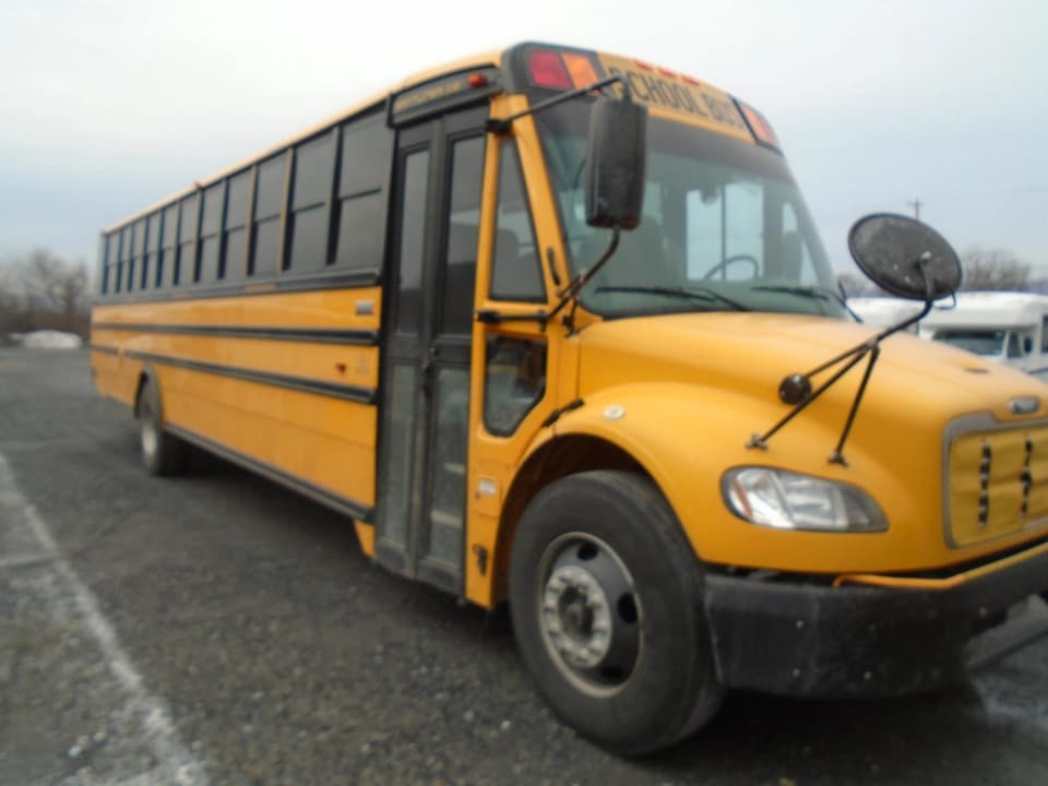 2015 Thomas C2 School Bus - Image 2