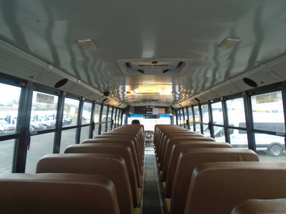 2015 Thomas C2 School Bus - Image 13