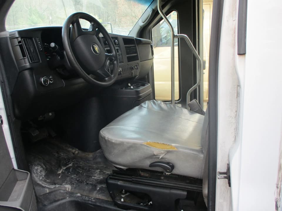 2014 Chevrolet ElDorado ADA Shuttle Bus - Image 7
