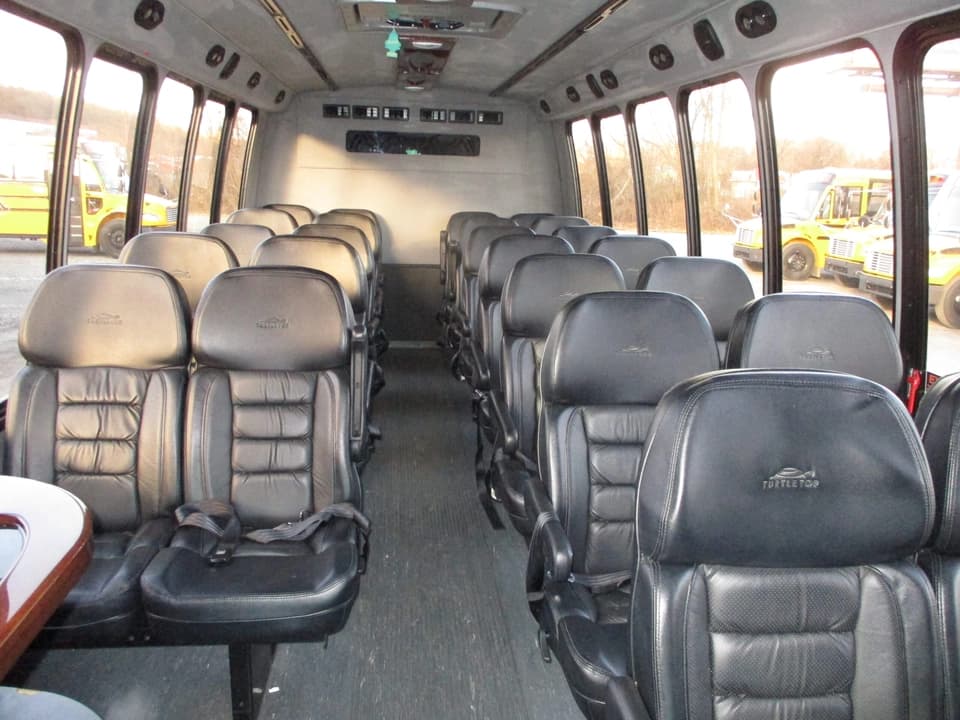2012 Ford Turtletop Shuttle Bus - Image 13