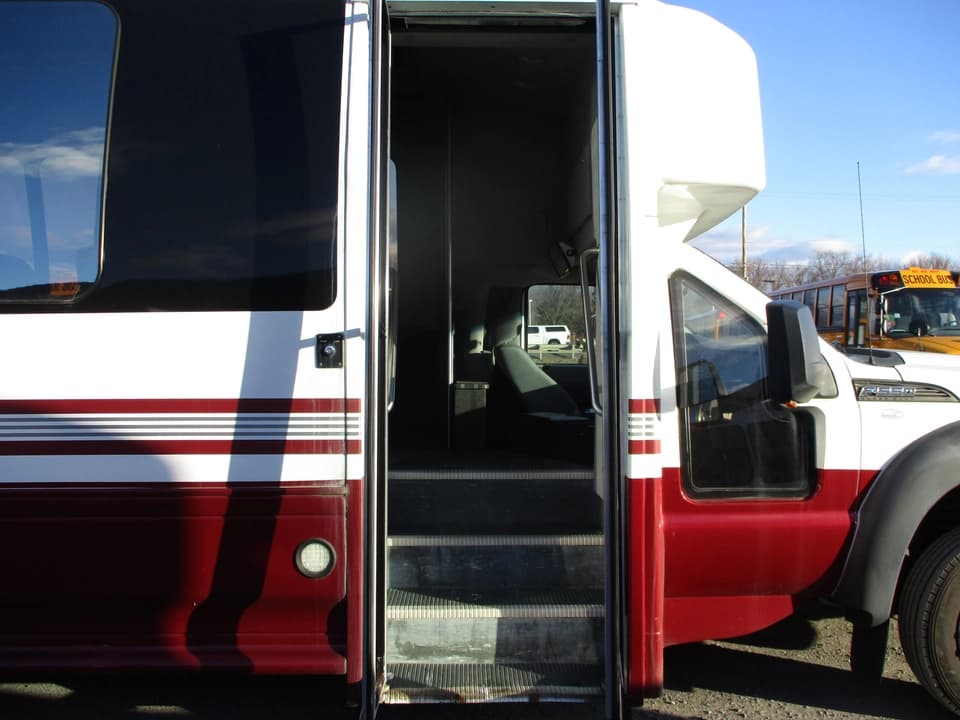 2012 Ford Turtletop Shuttle Bus - Image 6