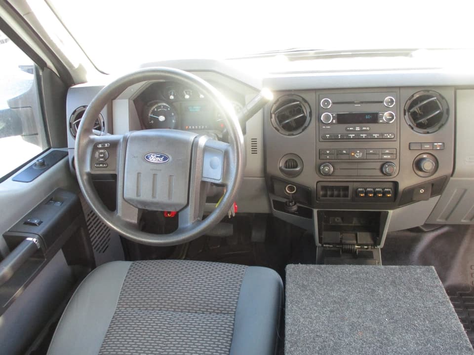 2012 Ford Turtletop Shuttle Bus - Image 8