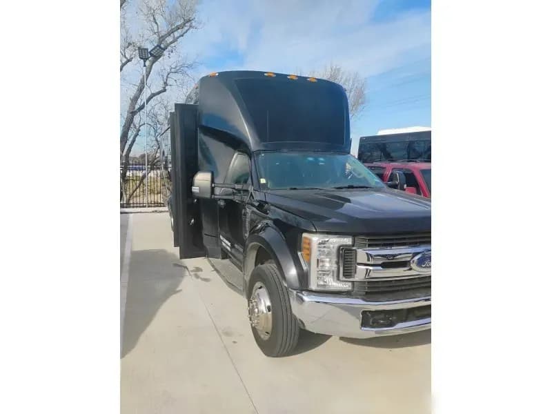 2018 Ford F-550 Mini Bus - Image 1