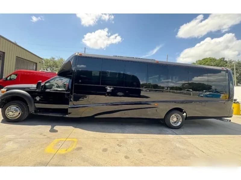 F-550 #24088 - Image 4