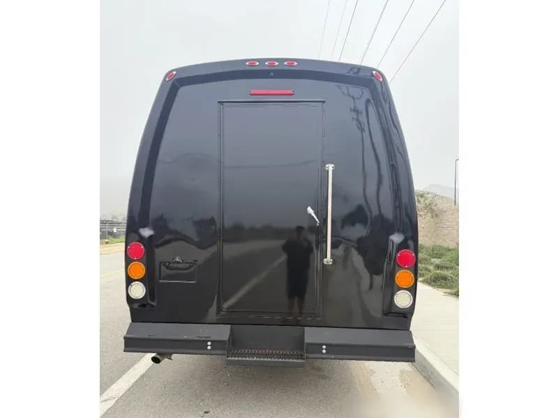 2018 Ford E-450 Party Bus - Image 5