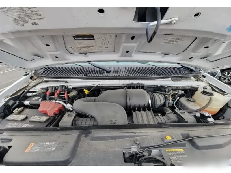 2018 Ford E-450 Party Bus - Image 11