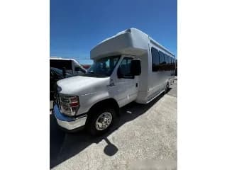 2016 Ford E-450 bus