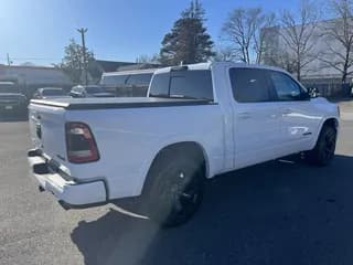 2022 Dodge Ram 1500 bus