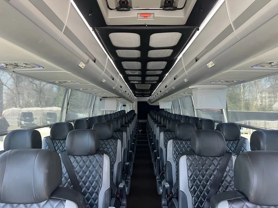 2014 Volvo 9700 Motor Coach - Image 2