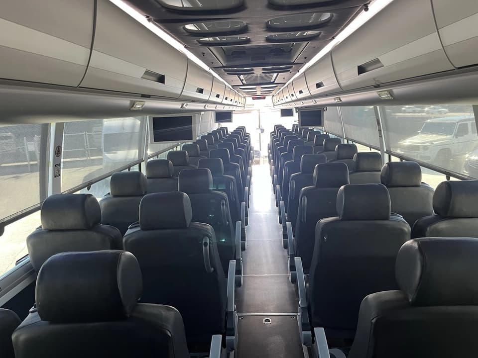 2014 Volvo 9700 Motor Coach - Image 6