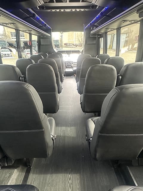 2019 Grech F550 GM33 Executive Shuttle - Image 3