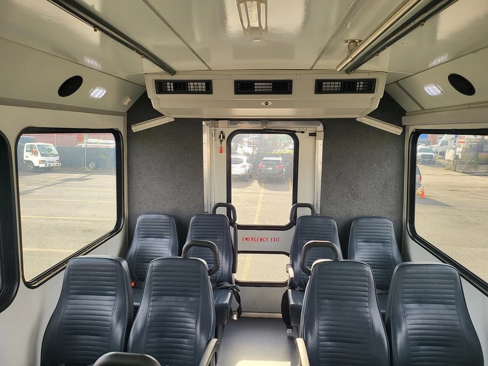 2018 Glaval S2 ADA Shuttle - Image 5