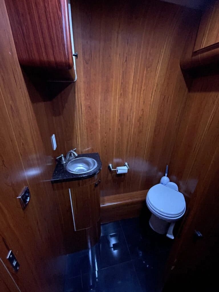 1998 Prevost XL Entertainer Coach - Image 12