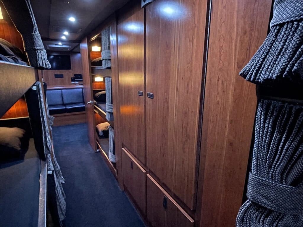 1998 Prevost XL Entertainer Coach - Image 13