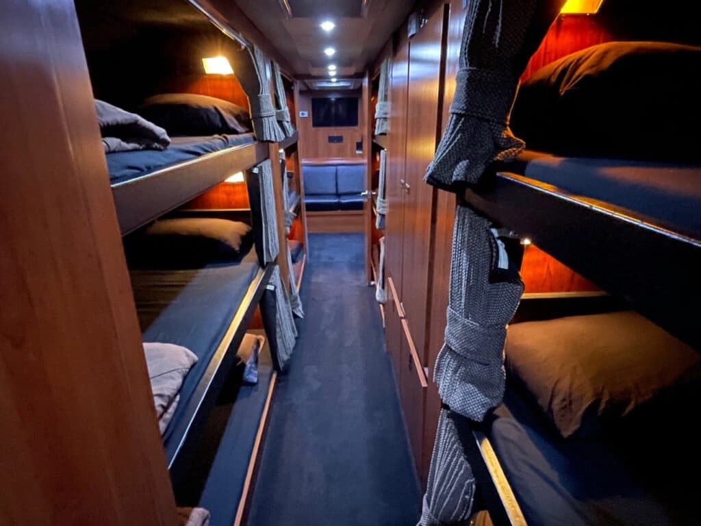 1998 Prevost XL Entertainer Coach - Image 16