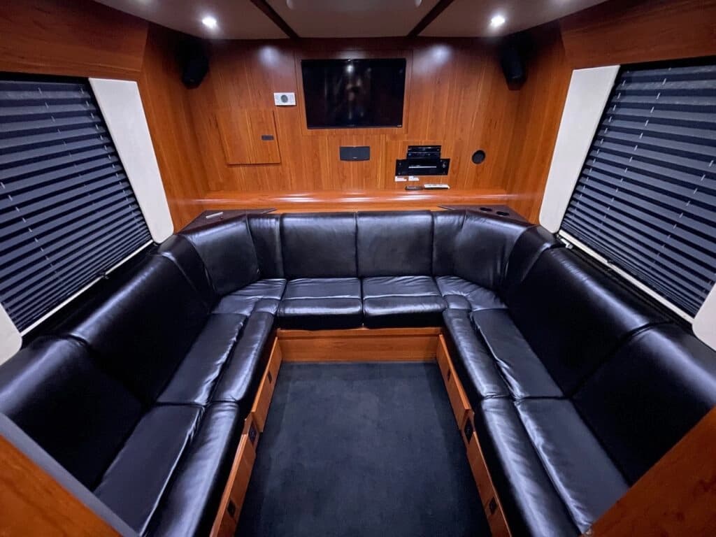1998 Prevost XL Entertainer Coach - Image 19