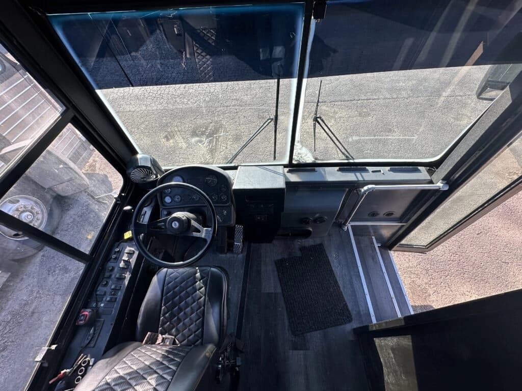 1996 Spartan Shuttle Bus Other - Image 9