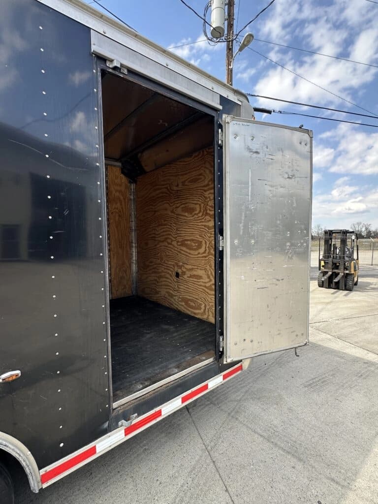 2019 TAT Inc Cargo 15 Trailers - Image 7