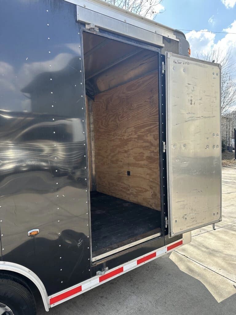 2020 TAT Inc Cargo 15 Trailers - Image 10