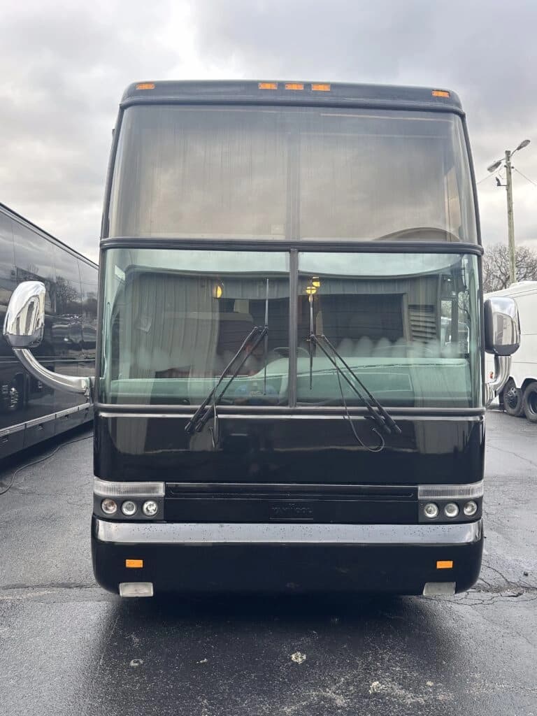2000 VanHool T2145 Executive Day Coach - Image 4