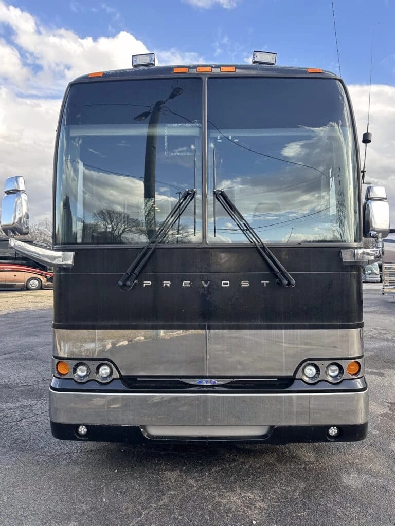 2008 Prevost XLII Entertainer Coach - Image 7