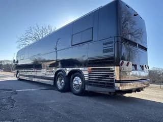 2003 Prevost (NFI) XLII bus