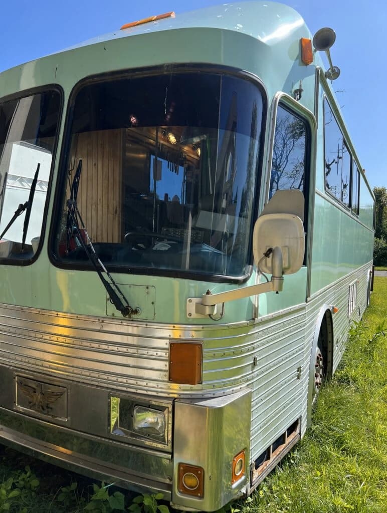 1990 Eagle 15 bus