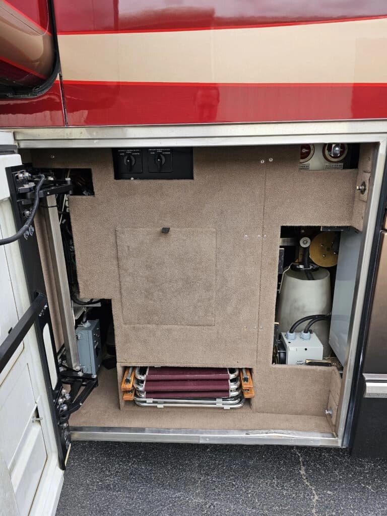 2007 Prevost H3-45VIP Motor Home - Image 25