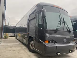 2008 Motor Coach Industries J4500 bus