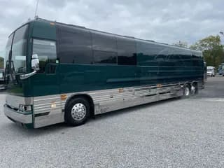 2006 Prevost (NFI) XLII bus