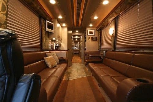 2006 Prevost XLII Entertainer Coach - Image 5