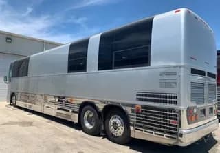 2003 Prevost (NFI) XLII bus