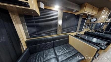 2003 Prevost XLII Entertainer Coach - Image 6