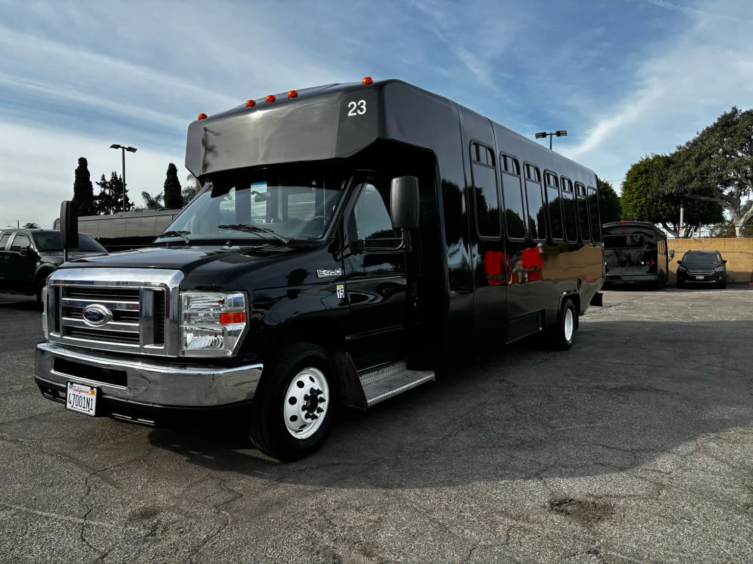 2013 Ford E450 Shuttle bus - Image 10