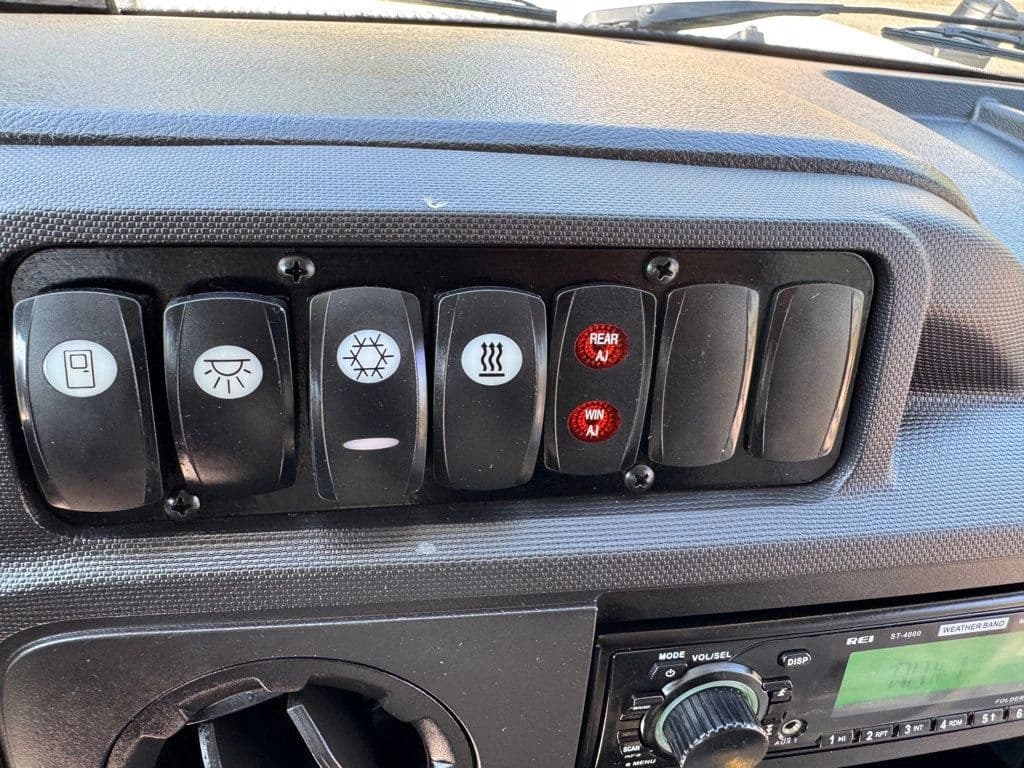 2017 Ford E-450 Shuttle Bus - Image 32