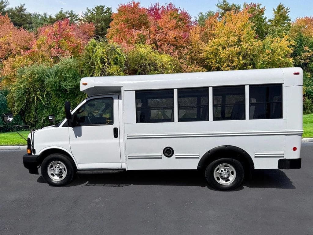 2017 Chevrolet Express 3500 Shuttle Bus - Image 3