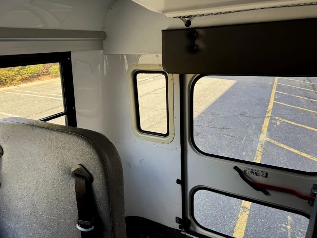 2016 Ford Transit T-250 Shuttle Bus - Image 23