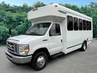 2014 Ford E-450 bus