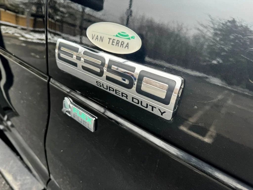 2013 Ford E-350 TurtleTop VanTerra Shuttle Bus - Image 15