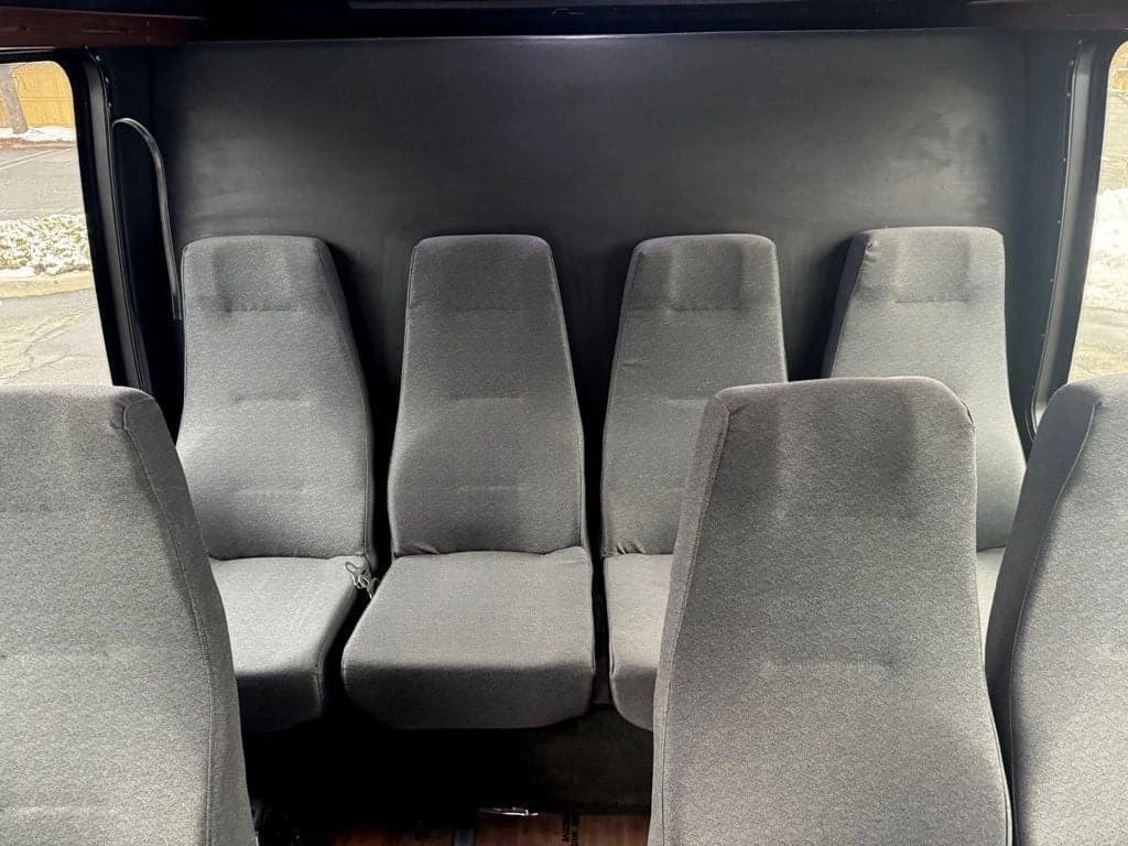 2013 Ford E-350 TurtleTop VanTerra Shuttle Bus - Image 27