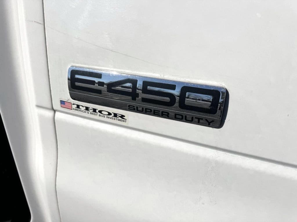 2011 Ford E-450 ElDorado Shuttle Bus - Image 15