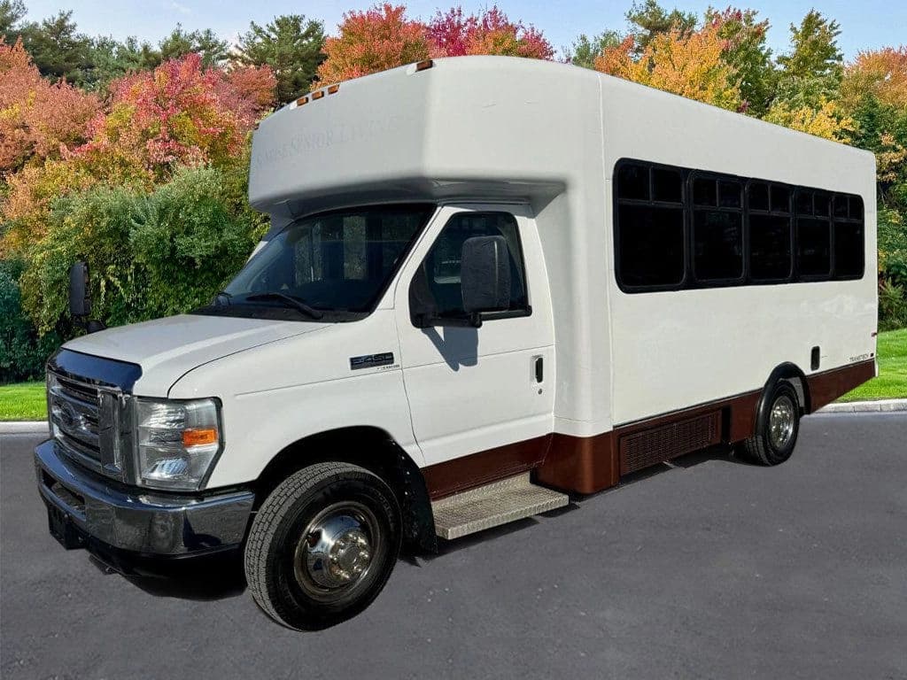2011 Ford E-450 ElDorado Shuttle Bus - Image 1