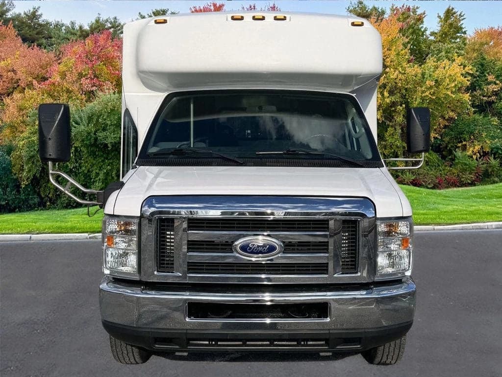 2016 Ford E-350 ElDorado Shuttle Bus - Image 2