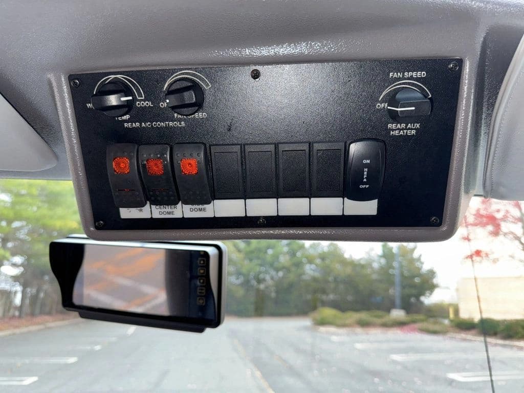 2021 Ford E-350 TurtleTop VanTerra  - Image 23