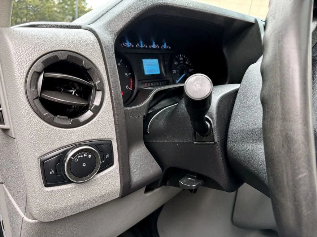 2021 Ford E-350 TurtleTop VanTerra  - Image 26