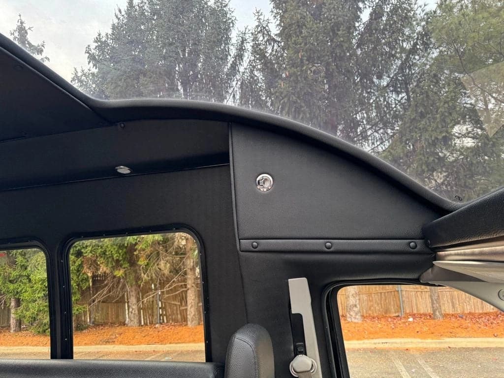 2021 Ford E-350 TurtleTop VanTerra  - Image 31