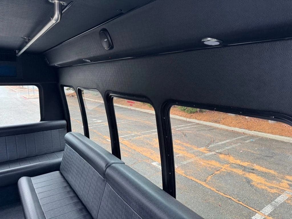 2021 Ford E-350 TurtleTop VanTerra  - Image 37